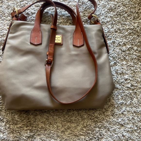 Dooney & Bourke ❗️NWOT❗️ - Picture 4 of 9